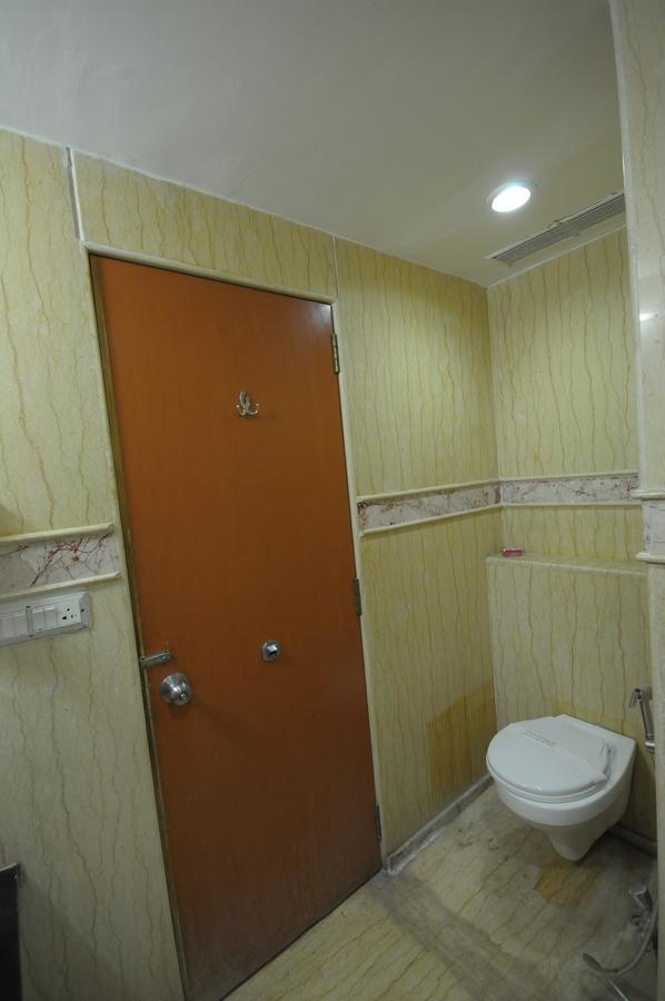 Hotel Grape City Насик Экстерьер фото